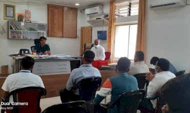 बचत गटाच्या हपत्यासाठी सक्ती न करण्याचे प्रांताधिकारी ढोले यांचे आदेश  .*पंढरपूर तालुका मनसेने याबाबत केली होती निवेदन देउन तक्रार* 