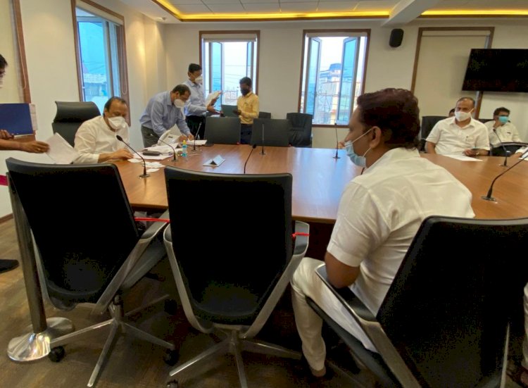 .देशात पहिला ऑक्सिजन उभारणारे चेअरमन अभिजीत पाटील ना.अजितदादा पवार यांच्या भेटीला  भेटीला*
