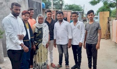 चंद्रभागेच्या पात्रात महिलेची रात्रीच्या अंधारात सहा तास मृत्यूशी झुंज  पंढरीच्या चंद्रभागेच्या दगडी पुलावर घडलेली घटना  ५२ वर्षाच्या वर्धा जिल्ह्यातील महिला भाविक अडकल्या चंद्रभागेच्या पात्रात  कोळी बांधवांनी एकत्र येत वाचवले महिलेचे प्राण