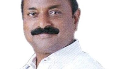 शेतक-यांचे ऊसबील व कामगार पगार देण्यासाठीच  दमाजीची ती साखर  केली होती विक्री !        *कार्यकारी संचालक झुंजार आसबे यांनी केला खुलासा*     *ज्यांनी खोट्या तक्रारी दाखल केल्या आहेत ते सभासद नसल्याचीही मिळाली माहिती.*   *कारखान्याचे चेअरमन आ. समाधान आवताडे यांच्यासह संचालक मंडळाला पाठीशी घालत ,काटकसरीने कारभार चालू असल्याचेही आवर्जून केला उल्लेख*