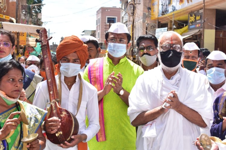 संसद रत्न खा.सुप्रियाताईंचा वाढदिवस विविध कार्यक्रमांनी पंढरीत साजरा