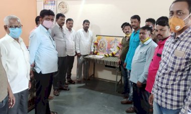 *करकंब मध्ये राष्ट्रीय हातमाग विणकर दिन साजरा*