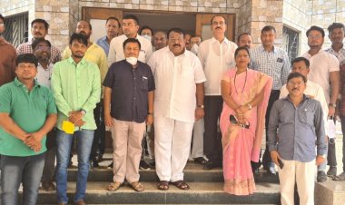 *राष्ट्रवादीचे उद्योग व व्यापार सेलचे प्रदेशाध्यक्ष नागेशदादा फाटे राज्यव्यापी दौऱ्यामधील बैठकांना मोठा प्रतिसाद*  *राष्ट्रवादीच्या पक्षवाढीसाठी लागणार मोठा हातभार*  *या बैठकामधून होत आहे नव्याने पदाधिकारी निवडीच्याच चर्चा*