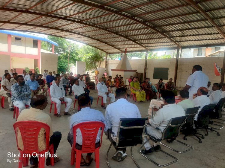 *अडचणीतील उद्योगांना राष्ट्रवादीच सावरणार - नागेश फाटे*  