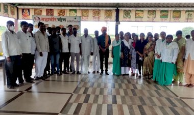 *उच्चांकी लसीकरणाबद्दल वैदकिय अधीक्षक व आशा स्वयंसेविका यांचा सन्मान*.