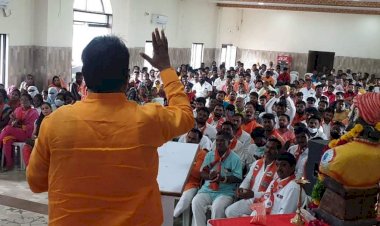 *सोलापूर शहर  जिल्हा मनसेमय करण्यासाठी  कामाला लागा:- दिलीपबापू धोत्रे*  *सोलापूर शहर जिल्ह्यातील शेकडो युवकांचा मनसेत प्रवेश*