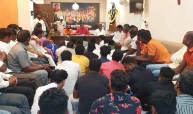 *नगरपालिका निवडणुकीसाठी पदाधिकाऱ्यांनी तयारीला लागावे ::  दिलीप धोत्रे *  *आगामी निवडणुकीसाठी अनेक पक्षांचे  कार्यकर्ते पदाधिकारी मनसेच्या संपर्कात*