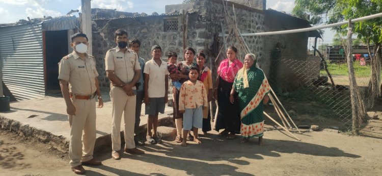 *करकंब येथे ऑपरेशन परिवर्तन अंतर्गत पारधी समाजाच्या कुटुंबास भेट*