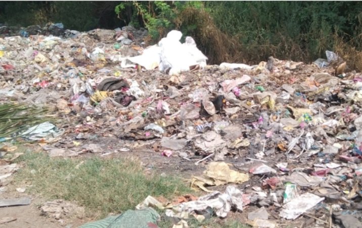 * *सरपंच मळ्यात.... डेंगू मलेरिया चे रुग्ण खाजगी रुग्णालयात......*.!  *ग्रामविकास अधिकाऱ्यांना काय करावे सुचेना* *डेंगू मलेरिया व साथीच्या रोगाचे थैमान*