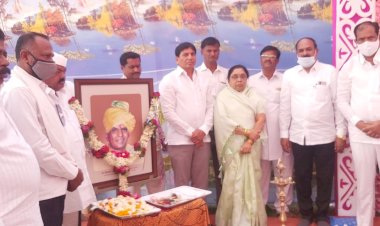 *कै. भिमराव  महाडिक यांची २६ व्या पुण्यतिथी  विविध उपक्रमांनी साजरी*   *१०१ रक्तदान तर १२० लसीकरण*