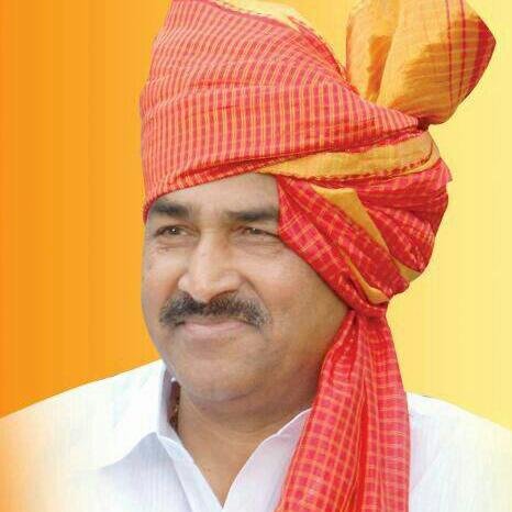 *आमदार बाबनदादा शिंदे यांना पडला पंढरपूर तालुक्यातील माढा विधानसभा मतदार संघातील 42 गावांचा विसर*  - *42 गावातील रस्त्यांची दुरावस्था, करकंब कृषी मंडल कार्यालय अनेक दिवसांपासून बंद अवस्थेत*