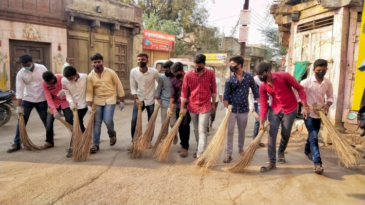 *शिवजयंती निमित्ताने "जागर"स्वच्छता अभियानाच्या व ग्रामस्थांच्या सहकार्याने करकंब गाव करत आहे स्वच्छ आणि सुंदर.....*!