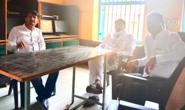  *करकंब येथील धाकटी वेस पुलाचे काम मार्गी लावणार असल्याचे आमदार बबनदादा शिंदे यांनी दिले आश्वासन.* : *धाकटी वेस पुला संदर्भात अशोक देशमुख यांनी घेतली होती आमदार बबनदादा शिंदे यांची भेट*: