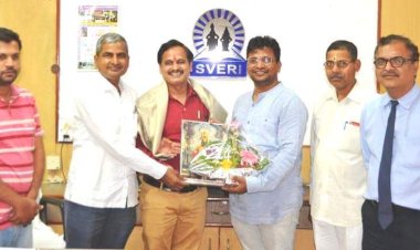*स्वेरीचे माजी विद्यार्थी डॉ.प्रदीप जाधव यांना भारत शिक्षा गौरव पुरस्कार प्रदान*  *संशोधनातील कार्याचा केला गौरव*