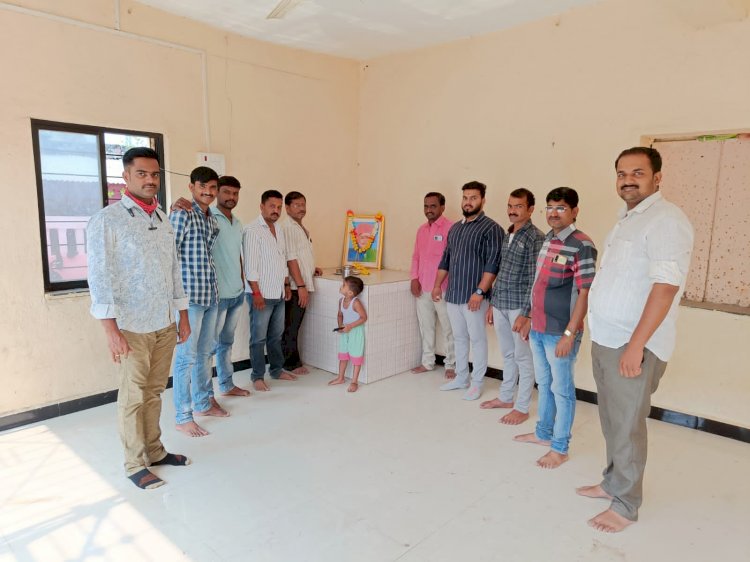 *करकंब येथील श्री संत रोहिदास प्रतिष्ठान च्या वतीने महात्मा ज्योतिबा फुले यांच्या जयंतीनिमित्त विनम्र अभिवादन....!*