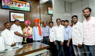 *गादेगावचे अनिकेत शिंदे यांचा राष्ट्रवादी उद्योग व व्यापार विभागाचे प्रदेशाध्यक्ष नागेश फाटे यांच्या हस्ते सन्मान*!  *राज्य लोकसेवा परीक्षेत सहाय्यक निंबधक सहकारी संस्था साठी झाली आहे निवड*