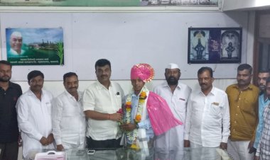 *सिद्धेवाडीचा खेळाडू मयूर जाधवचा चेअरमन कल्याणराव काळे यांचा सन्मान*