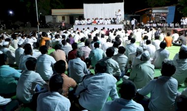 *विठ्ठल कारखान्याच्या या अवस्थेला दोन्हीही दादा जबाबदार*   *सभासद आणि कामगारही आलेआर्थिक अडचणीत.....!*  *कौठाळी व व्होळे येथे अभिजीत पाटील याचा आरोप*