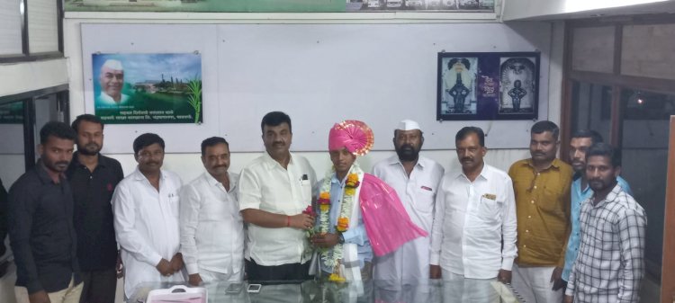 *सिद्धेवाडीचा खेळाडू मयूर जाधवचा चेअरमन कल्याणराव काळे यांचा सन्मान*