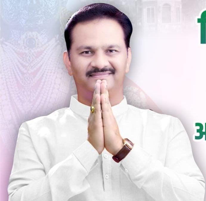 *चेअरमन अभिजीत पाटील गुरुवारी दाखल होणार उमेदवारी अर्ज*   *पंढरीत होणार  सभासद आणि कामगारांचे  मोठे शक्ती प्रदर्शन*