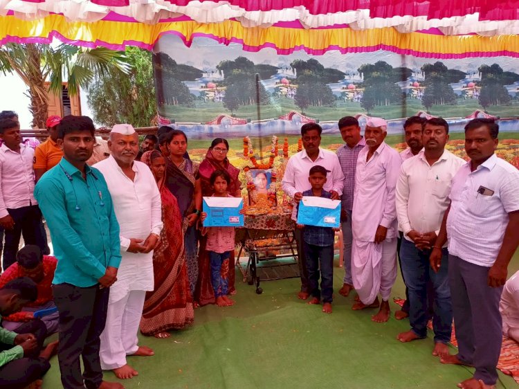 *पीएम केअर व मिशन वात्सल्य योजनेतून मयत दत्तात्रय खारे यांच्या मुलांना ३०लाख*