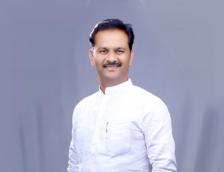 *विठ्ठल परिवारात आम्हीच पिवर !*  *अभिजीत पाटील यांना विजयाची  खात्री पक्की*