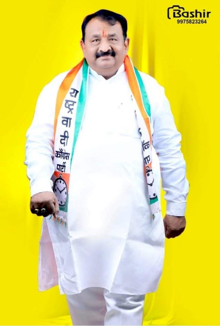 *प्रदेशाध्यक्ष नागेशदादा फाटे यांची यशस्वीरीत्या एक वर्ष पूर्ण*  *राष्ट्रवादीचे उद्योग व व्यापार विभागाची जबाबदारीतून   वरीष्ठ नेत्यांची मिळवली शाबासकी*  *वर्षपूर्तीबाबत निष्ठावंत कार्यकर्त्यांकडून लिहिले गेले पत्र*