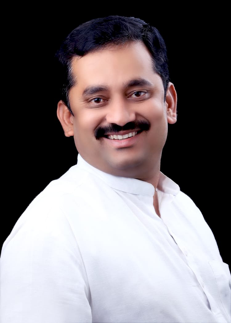 *पखवाज वादक ज्ञानेश्वर दुधाने यांना पुण्यातील आर्ट बिटस् संस्थेचा "महाराष्ट्र कला सन्मान " हा राज्यस्तरीय पुरस्कार जाहिर.*  करकंब प्रतिनिधी :-