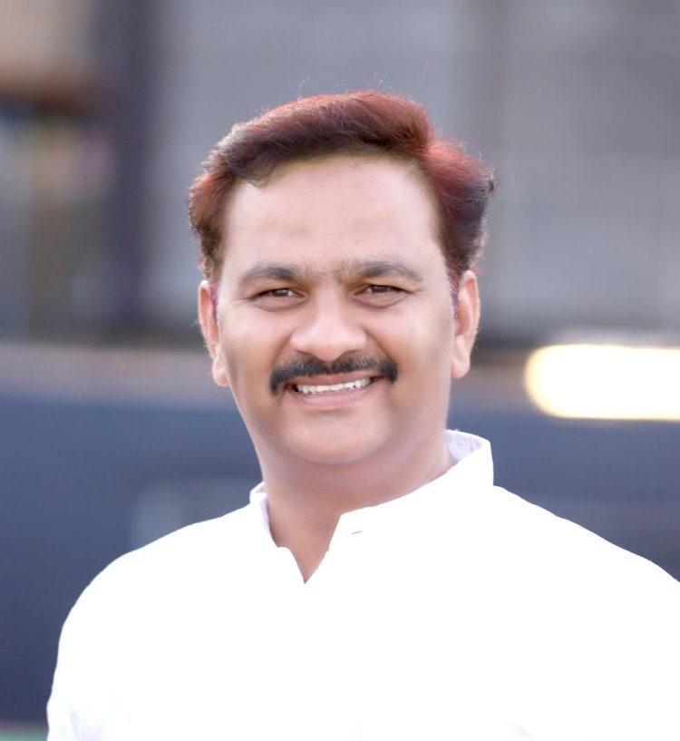 *विठ्ठल परिवाराचे नेते अभिजीत  पाटील यांच्या वाढदिवसानिमित्त स्तुत्य उपक्रम*  *आज विठ्ठल साखर कारखान्याच्या कामगारांचे  सर्वरोग निदान शिबीर* *१ऑगस्ट रोजी भव्य रक्तदान शिबीर, वृक्षारोपणसह  विविध कार्यक्रम*