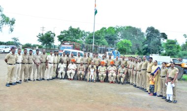 *करकंब पोलीस स्टेशन मधील तिघांचा पदोन्नती निमित्त विशेष सत्कार*  *शशिकांत कवीतकर, संजय मंगेडकर, संजय फुगारे यांची झाली पदोन्नत*