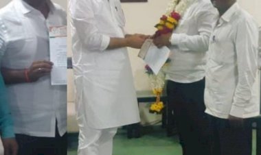 *भाजपच्या पंढरपूर तालुका उपाध्यक्षपदी राजकुमार (पिंटू) टरले* *आ. प्रशांतराव परिचारक यांच्या हस्ते झाला सत्कार*