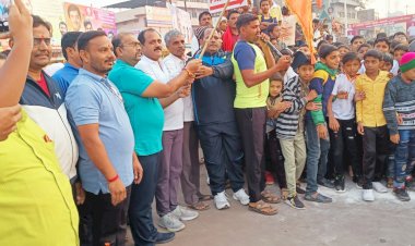 *आ. समधानदादा आवताडे यांच्या वाढदिवसानिमित्त पंढरीत पार पडली मॅरेथॉन स्पर्धा*   *विनोदराज  लटके मित्र परिवाराने  आयोजित केलेल्या या स्पर्धेसाठी तब्बल दीड हजार विद्यार्थ्यांनी नोंदविला होता सहभाग*