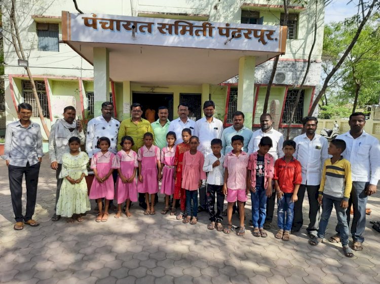 *गटशिक्षणाधिकारी साहेब..‌. कुठे नेऊन ठेवली.... करकंबच्या झेडपी शाळा......!*  *झेडपीच्या शाळा... आणि महारुद्र नाळेंच्या विद्यार्थी व पालकांना झळा.*  *गोलमाल है सब कुछ गोलमाल है...!*