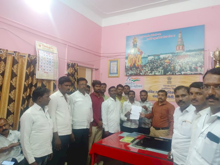 *अखेर ... करकंब येथील पांढरे वस्ती झेडपी शाळेत शिक्षकाची नेमणूक....!*   *गटविकास अधिकारी प्रशांत काळे यांनी गैरव्यवहार प्रकरणी दिले चौकशीचे आदेश.*  *करकंब च्या झेडपीच्या शिक्षण क्षेत्रात मोठी खळबळ.*