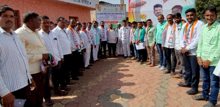 *देशाचे नेते खा .शरदचंद्रजी पवार  यांच्यां वाढदिवसानिमत्त राष्ट्रवादी काँग्रेस पार्टी उद्योग व व्यापार विभागाच्या धडाकेबाज कार्यक्रम*  * विविध उपक्रम घेऊन  साजरा केला पंढरपूर तालुक्यातील कार्यकर्त्यांनी वाढदिवस*