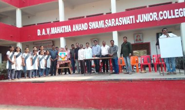 *रामभाऊ जोशी हायस्कूलच्या वतीने सावित्रीबाई फुले यांना अभिवादन.*