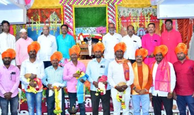 *श्री चौंडेश्वरी मंदिर कोष्टी समाज ट्रस्ट करकंब यांचे वतीने पत्रकार दिनानिमित्ताने पत्रकारांचा सन्मान.*  *श्री शाकंभरी (चौंडेश्वरी)पौष पौर्णिमा करकंब कोष्टी समाजाच्या वतीने उत्साहात सांगता.*