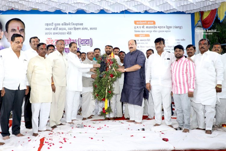 *अॅड. गणेश पाटील यांचा नागरी सत्कार व शेतकरी मेळावा संपन्न...!!*  *विठ्ठल परिवाराची विस्कटलेली... घडी..... गणेश पाटील बसवतील.- आमदार बबनदादा शिंदे*.