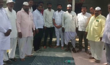 *सावंत बंधूची एक लाखाची मदत*  *नंदेश्वर येथील घटनेतील कुटुंबियांच्या संत्वनपर भेटीतच  भैरवनाथ शुगरचे व्हा.चेअरमन अनिल सावंत यांनी केली आर्थिक मदत *