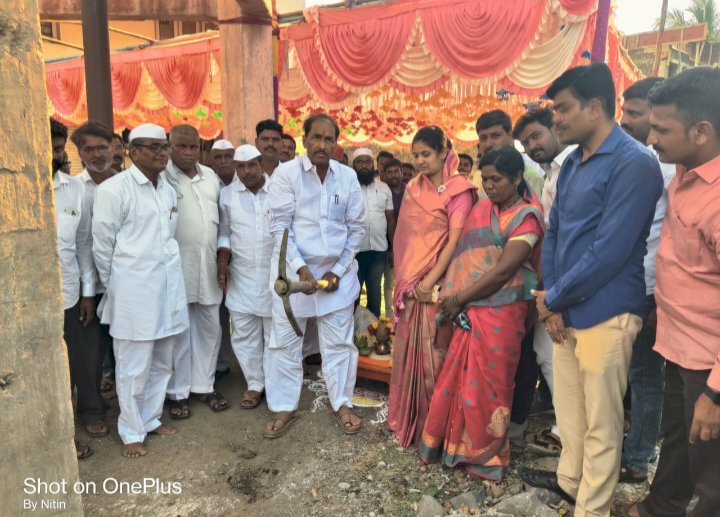 *पटवर्धन कुरोली भीमा नदीवर नवीन पूल उभारण्यासाठी प्रयत्नशील*  *आ. बबनराव शिंदे - पटवर्धन कुरोली येथे नवीन पाणीपुरवठा योजनेचे भूमिपूजन* 