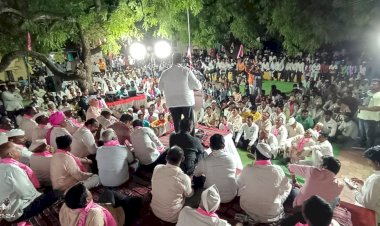 *परिवर्तनाच्या लढ्याला आबांचा धक्का गुणकारी ठरणार*  *सहकार शिरोमणीचे माजी संचालक दिपक पवार यांचा ठाम विश्वास*