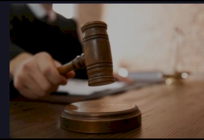 *चारित्र्यावर संशय घेवून पत्नीचा खून आरोपातून पतीची निर्दोष मुक्तता.*