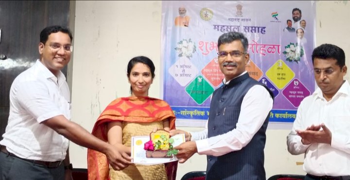 *नवतंत्रज्ञानाचा वापर करुन नागरिकांना  सुविधा देण्यात महसूल प्रशासन आघाडीवर*                                                                                    *महसूल दिनाचे कार्यक्रम प्रसंगी प्रांताधिकारी गजानन गुरव यांचे प्रतिपादन*                                                                                      