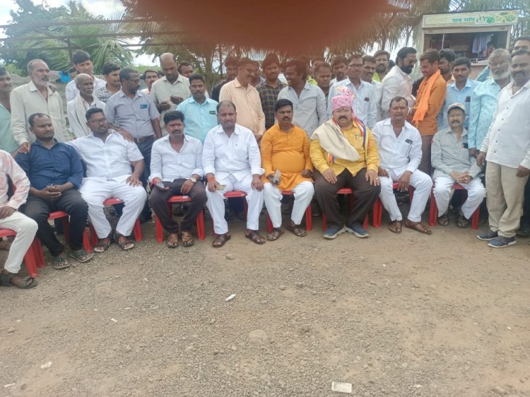 *उद्योजक राजू खरे यांना पाठिंब्याचे सत्र सुरूच*   *कुरुल कामती जिल्हा परिषद गट बौद्ध समाजाच्या चारशे ते साडेचारशे कार्यकर्त्यांनी दिले आतापासूनच समर्थन*