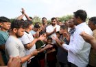 *आमदार राम सातपुते यांनी षटकार मारताच नागरिक म्हणाले 'अबकी बार चारसो पार*'  *आमदार राम सातपुते यांनी दिली 'जय मार्कंडेया' ची घोषणा*