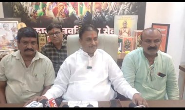 *पंतप्रधान मोदी यांचेसाठी मनसे गॅरंटी!*   *मनसे नेते दिलीप धोत्रे यांच्या  नेतृत्वाखाली  उद्या मनसेची जाहीर सभा*  *खा. निंबाळकर आणि आ. सातपुते  यांच्यासाठी मनसेचा पुढाकार*