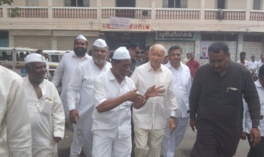 *पंढरीतील मुस्लिम समाज काँग्रेसपासून दुरवणार नाहीच**काँग्रेस अल्पसंख्याकचे नेते अशपाक सय्यद यांची माहिती***सुशीलकुमार शिंदे यांनी अनेक नेत्यांच्या घेतल्या समक्ष भेटी*