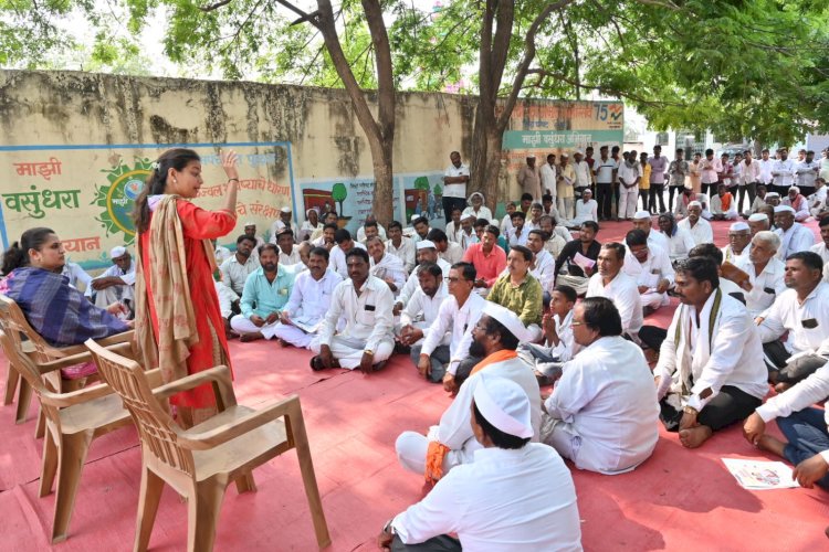 *शेतकरी अडचणीत असताना भाजपने त्यांच्याकडे पाठ फिरवली  *पंढरपूर भागातील प्रचार दौऱ्यात आ. प्रणिती शिंदे यांची भाजप सरकारवरती टीका*