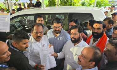 *पंढरीतील मराठा भवन भूमिपूजनचे  निमंत्रण मुख्यमंत्र्यांनी स्वीकारले*   *शिवसेनेचे संपर्कप्रमुख महेश साठे यांची माहिती*