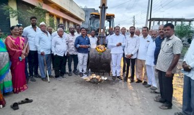 *लक्ष्मी टाकळी उपनगरातील  विविध रस्त्यांचे भूमिपूजन*   *जिल्हा नियोजन समिती सदस्य महेश साठे यांच्या फंडातून होणार रस्ते*